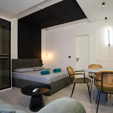 Maisonnova Deluxe Studio * تيرانا